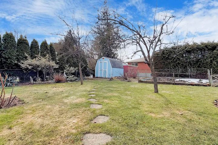 Photo 46 at 3466 Cedar Creek Drive, Applewood, Mississauga