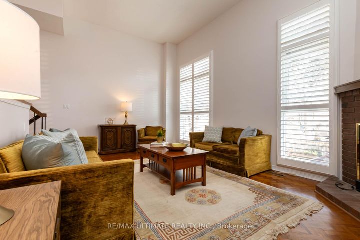 Photo 1 at 7 Sylvan Valleyway, Lawrence Park North, Toronto