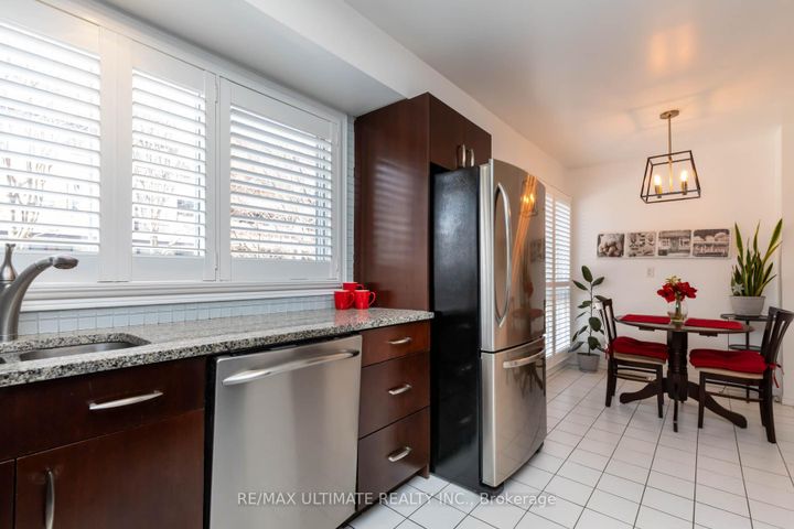Photo 11 at 7 Sylvan Valleyway, Lawrence Park North, Toronto