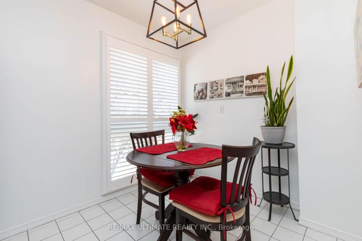 Photo 12 at 7 Sylvan Valleyway, Lawrence Park North, Toronto