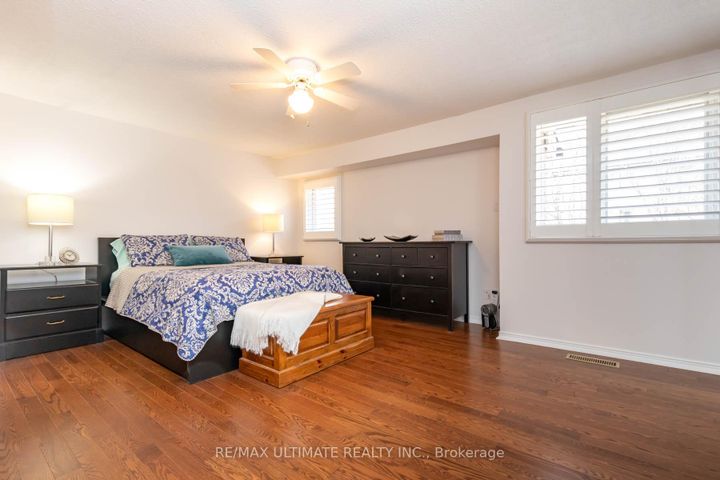 Photo 13 at 7 Sylvan Valleyway, Lawrence Park North, Toronto