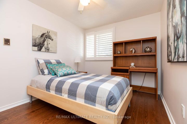 Photo 18 at 7 Sylvan Valleyway, Lawrence Park North, Toronto