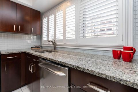 Photo 10 at 7 Sylvan Valleyway, Lawrence Park North, Toronto