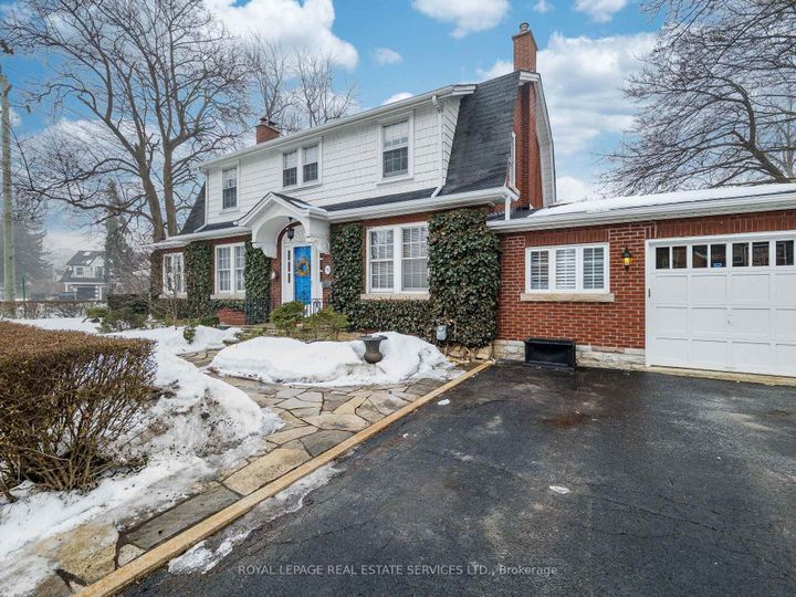 Photo 1 at 99 Elizabeth Street S, Downtown Brampton, Brampton