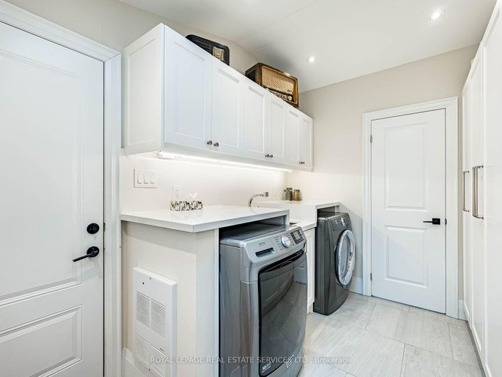 Photo 17 at 99 Elizabeth Street S, Downtown Brampton, Brampton