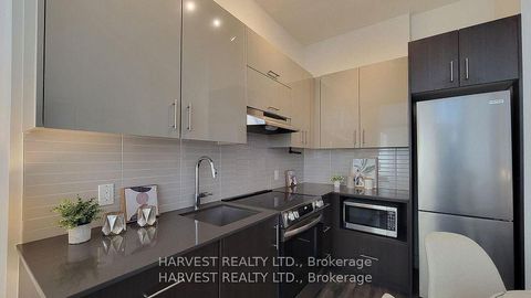 Photo 4 at 102 - 188 fairview mall Drive, Don Valley Village, Toronto