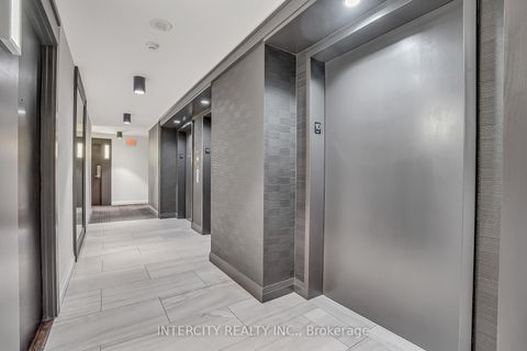 Photo 4 at 1010 - 12 Yonge Street, Waterfront Communities C1, Toronto