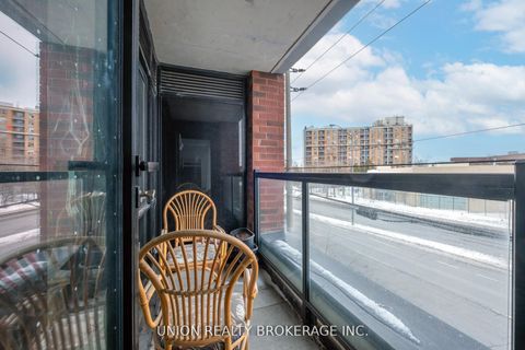 Photo 10 at 210 - 2799 Kingston Road, Cliffcrest, Toronto