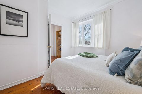 Photo 14 at 46 Alcina Avenue, Wychwood, Toronto