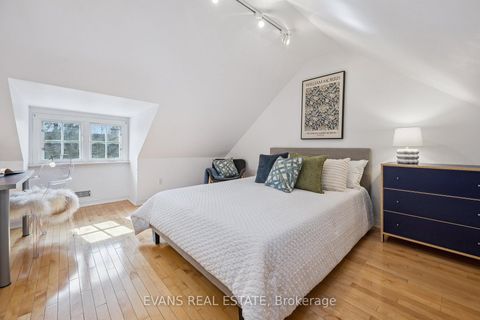 Photo 15 at 46 Alcina Avenue, Wychwood, Toronto