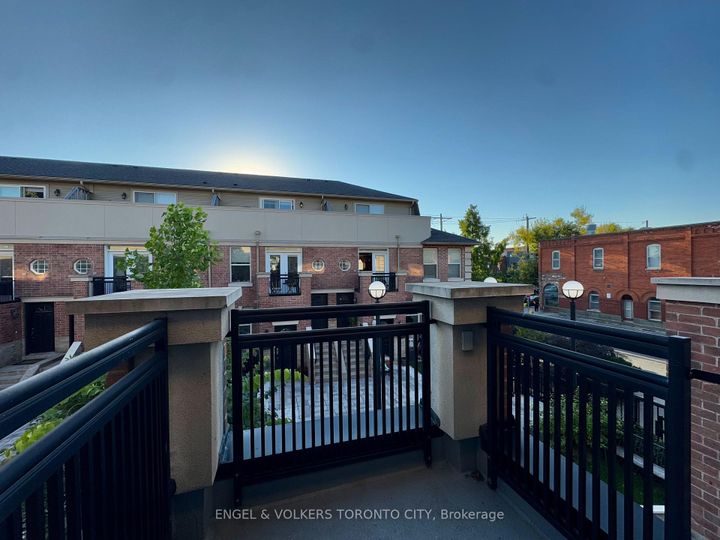 Photo 6 at 216 - 51 Halton Street, Bellwoods, Toronto