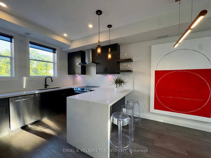 Photo 10 at 216 - 51 Halton Street, Bellwoods, Toronto