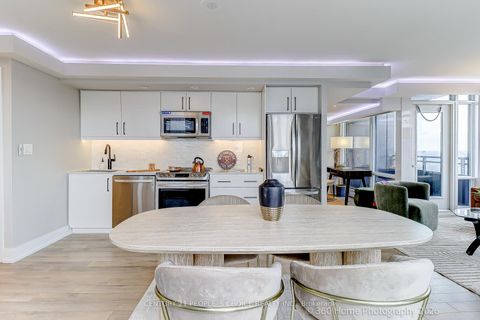 Photo 8 at PH5201 - 25 Telegram Mews, Waterfront Communities C1, Toronto