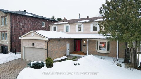 Photo 2 at 197 Garden Avenue, South Richvale, Richmond Hill