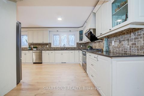 Photo 19 at 197 Garden Avenue, South Richvale, Richmond Hill