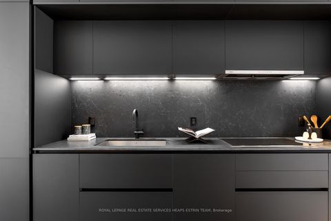 Photo 6 at 44 Foxley Street, Bellwoods, Toronto