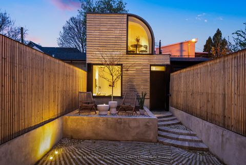 Photo 31 at 44 Foxley Street, Bellwoods, Toronto