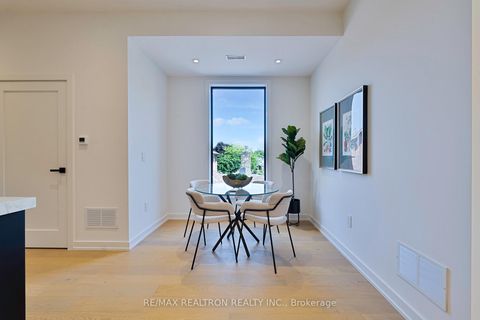 Photo 13 at 53 Alameda Avenue, Oakwood Village, Toronto