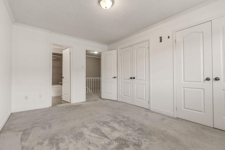 Photo 17 at 95 Thornlodge Drive, Waterdown, Hamilton