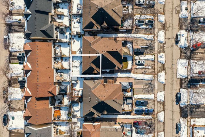 Photo 27 at 95 Thornlodge Drive, Waterdown, Hamilton