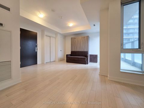 Photo 2 at 605 - 330 Richmond Street W, Waterfront Communities C1, Toronto