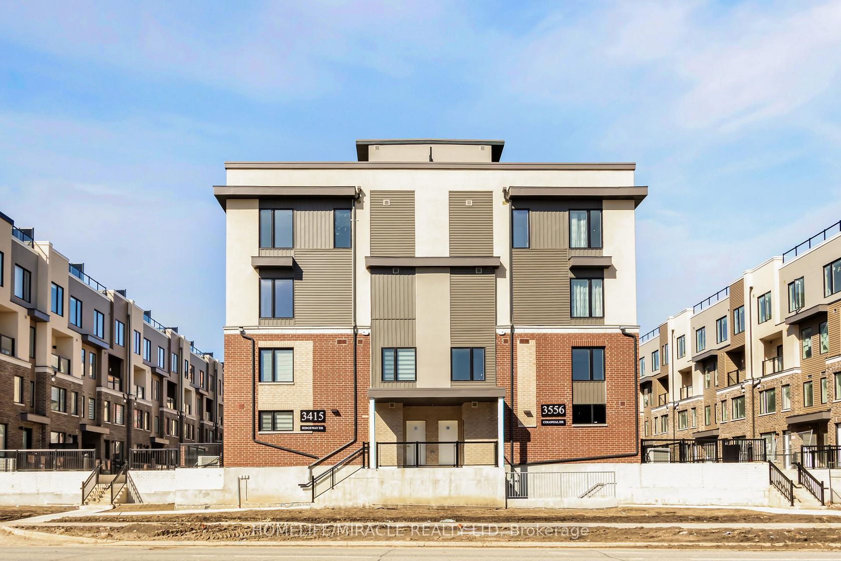 16 - 3415 Ridgeway Drive, Erin Mills, Mississauga 