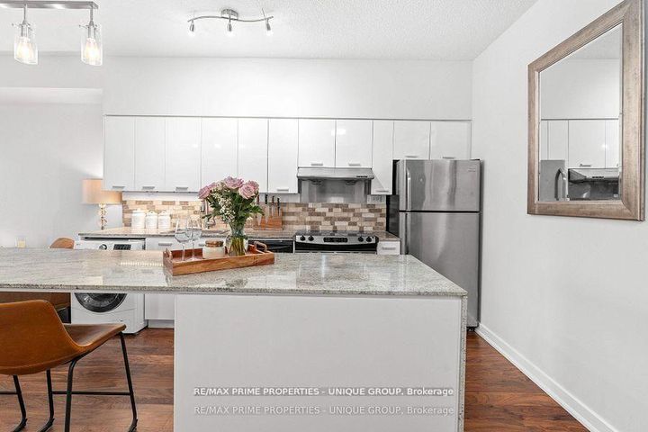 Photo 6 at 2207 - 29 Singer Court, Bayview Village, Toronto