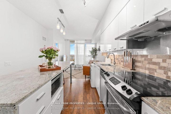 Photo 9 at 2207 - 29 Singer Court, Bayview Village, Toronto