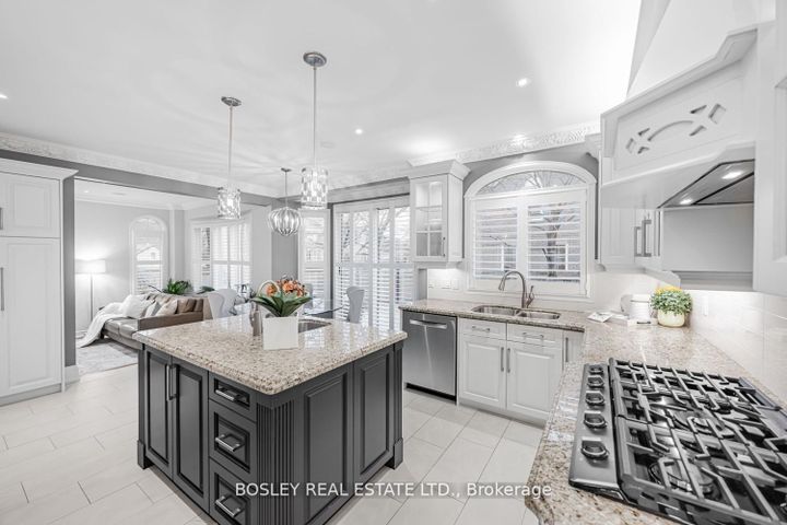 Photo 7 at 6358 Lisgar Drive, Lisgar, Mississauga