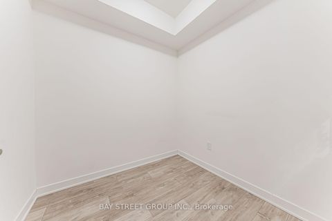 Photo 6 at 1227E - 70 Princess Street, Moss Park, Toronto