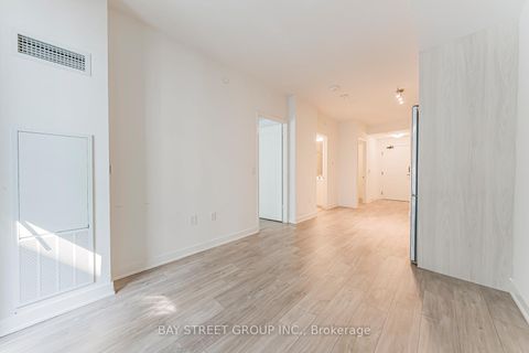 Photo 15 at 1227E - 70 Princess Street, Moss Park, Toronto