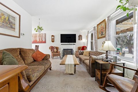 Photo 7 at 205 Keewatin Street, Donevan, Oshawa