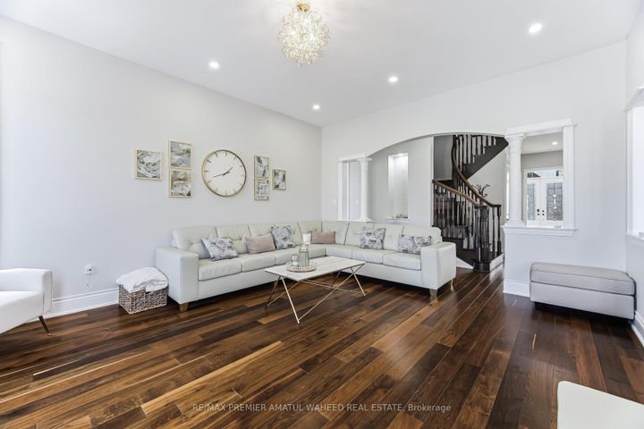 Photo 15 at 344 Stanton Avenue, Vellore Village, Vaughan