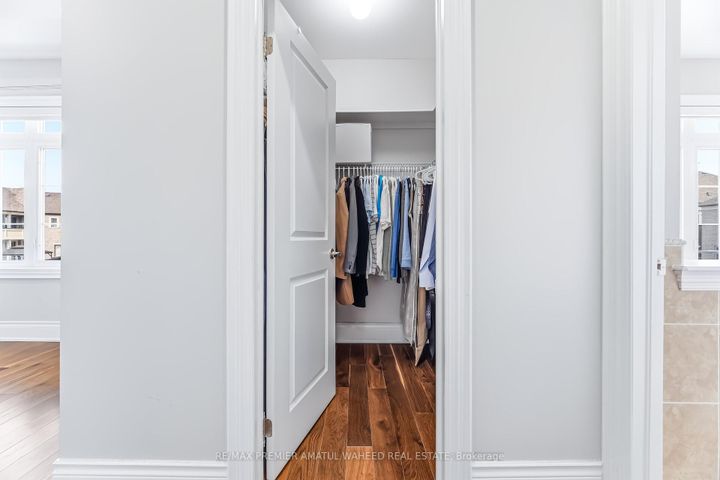 Photo 25 at 344 Stanton Avenue, Vellore Village, Vaughan