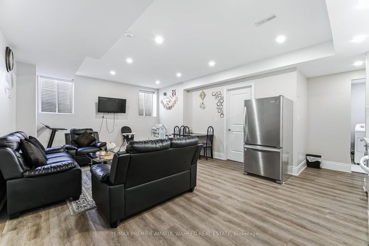 Photo 37 at 344 Stanton Avenue, Vellore Village, Vaughan