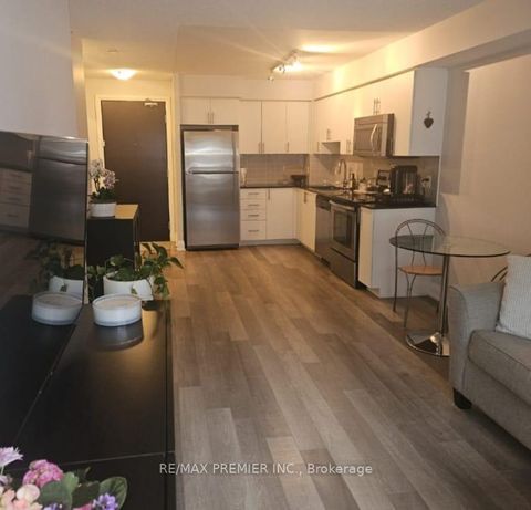 Photo 20 at 318 - 372 Highway 7, Doncrest, Richmond Hill