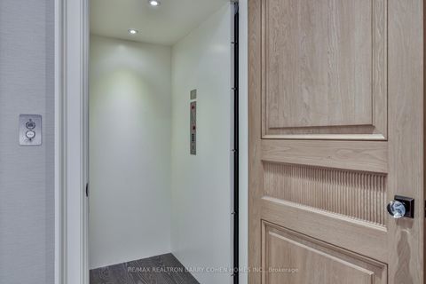 Photo 17 at 30 Whitney Avenue, Moore Park, Toronto