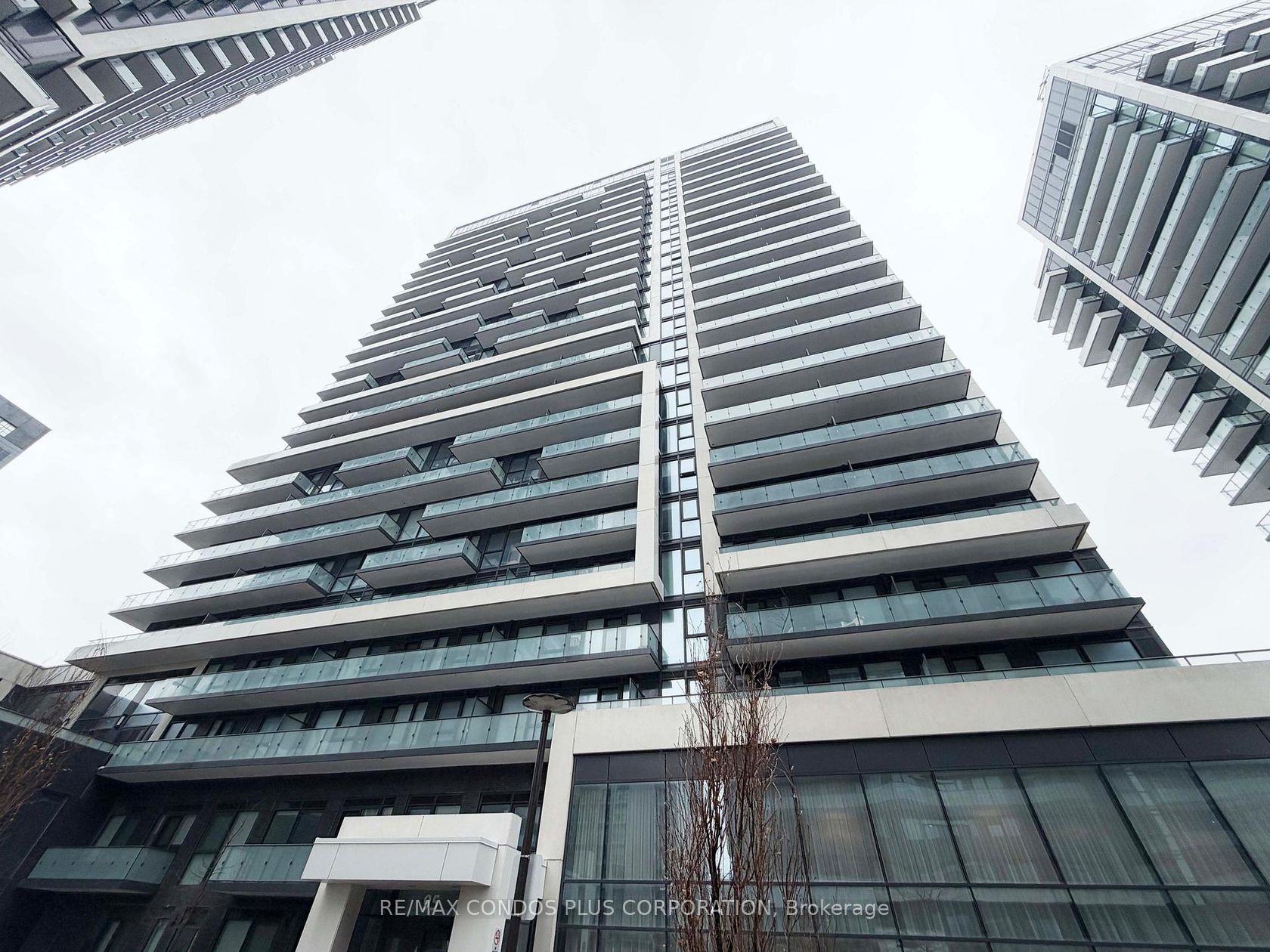 503 - 105 Oneida Crescent, Langstaff, Richmond Hill photo number 2