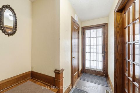 Photo 4 at 30 Thomas Street, Lakeview, Oshawa