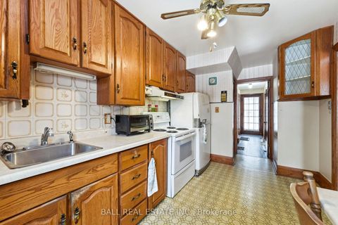 Photo 11 at 30 Thomas Street, Lakeview, Oshawa