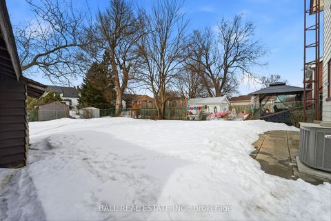 Photo 31 at 30 Thomas Street, Lakeview, Oshawa