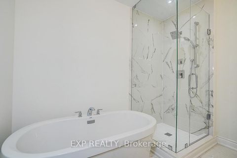 Photo 14 at 4 Palmira Drive, Sutton & Jackson's Point, Georgina