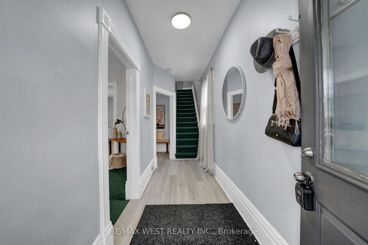 Photo 2 at 164 Albert Street, Central, Oshawa