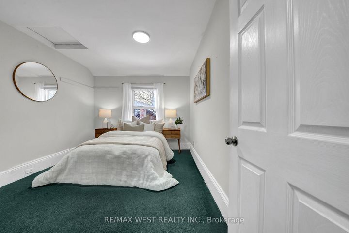 Photo 14 at 164 Albert Street, Central, Oshawa