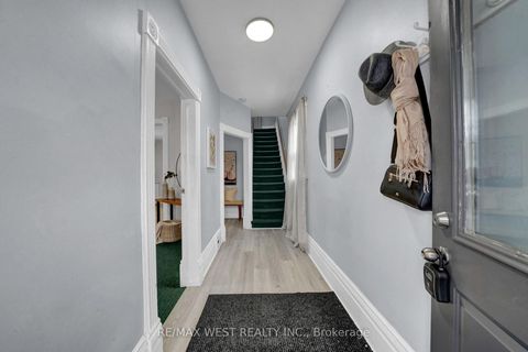 Photo 2 at 164 Albert Street, Central, Oshawa