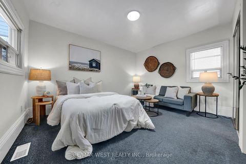 Photo 20 at 164 Albert Street, Central, Oshawa