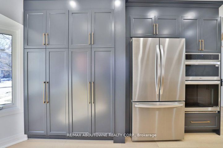 Photo 10 at 63 Tradewind Drive, BR Bronte, Oakville