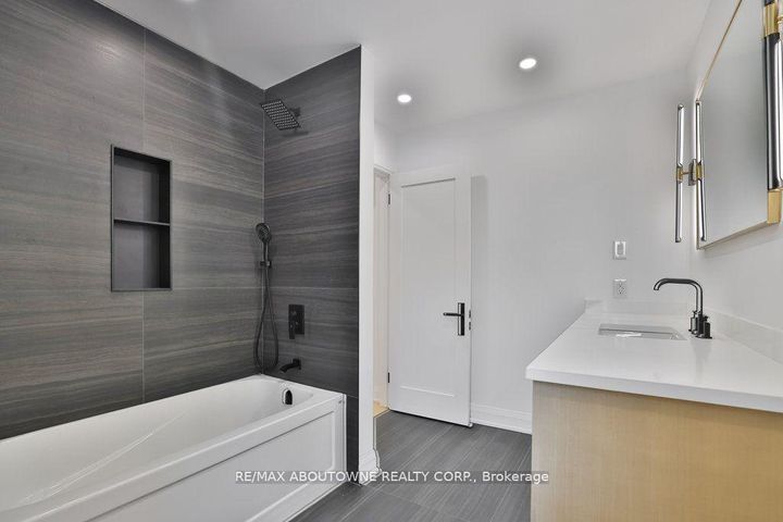 Photo 24 at 63 Tradewind Drive, BR Bronte, Oakville