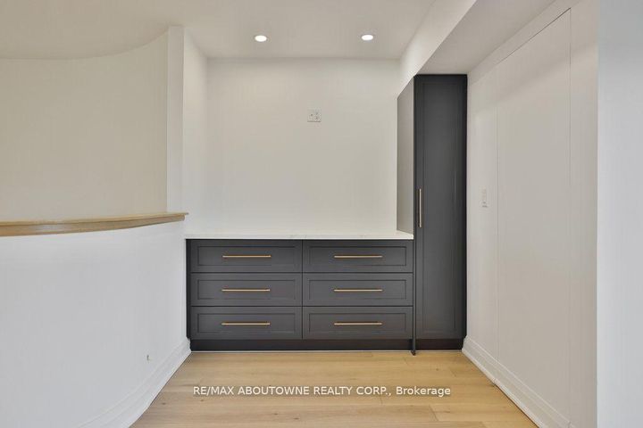 Photo 28 at 63 Tradewind Drive, BR Bronte, Oakville