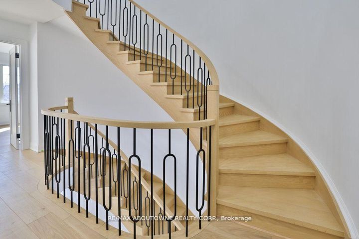 Photo 33 at 63 Tradewind Drive, BR Bronte, Oakville